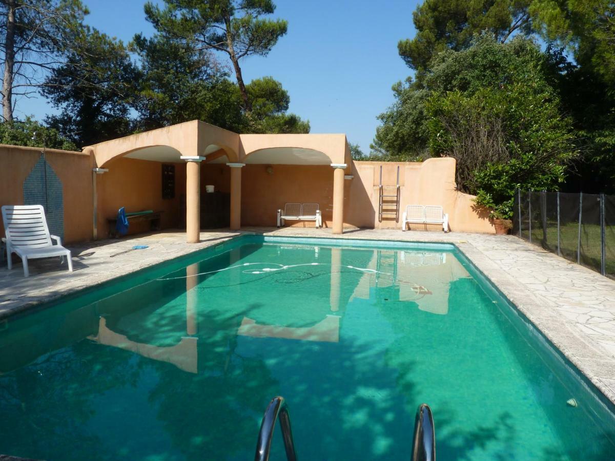 Mas Des Oliviers Bed & Breakfast Saint-Marc-Jaumegarde Dış mekan fotoğraf